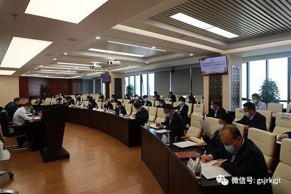 深学细悟强本领 埋头苦干促发展 华体会官方网-华体会(中国)
掀起学习贯彻党的十九届六中全会精神热潮